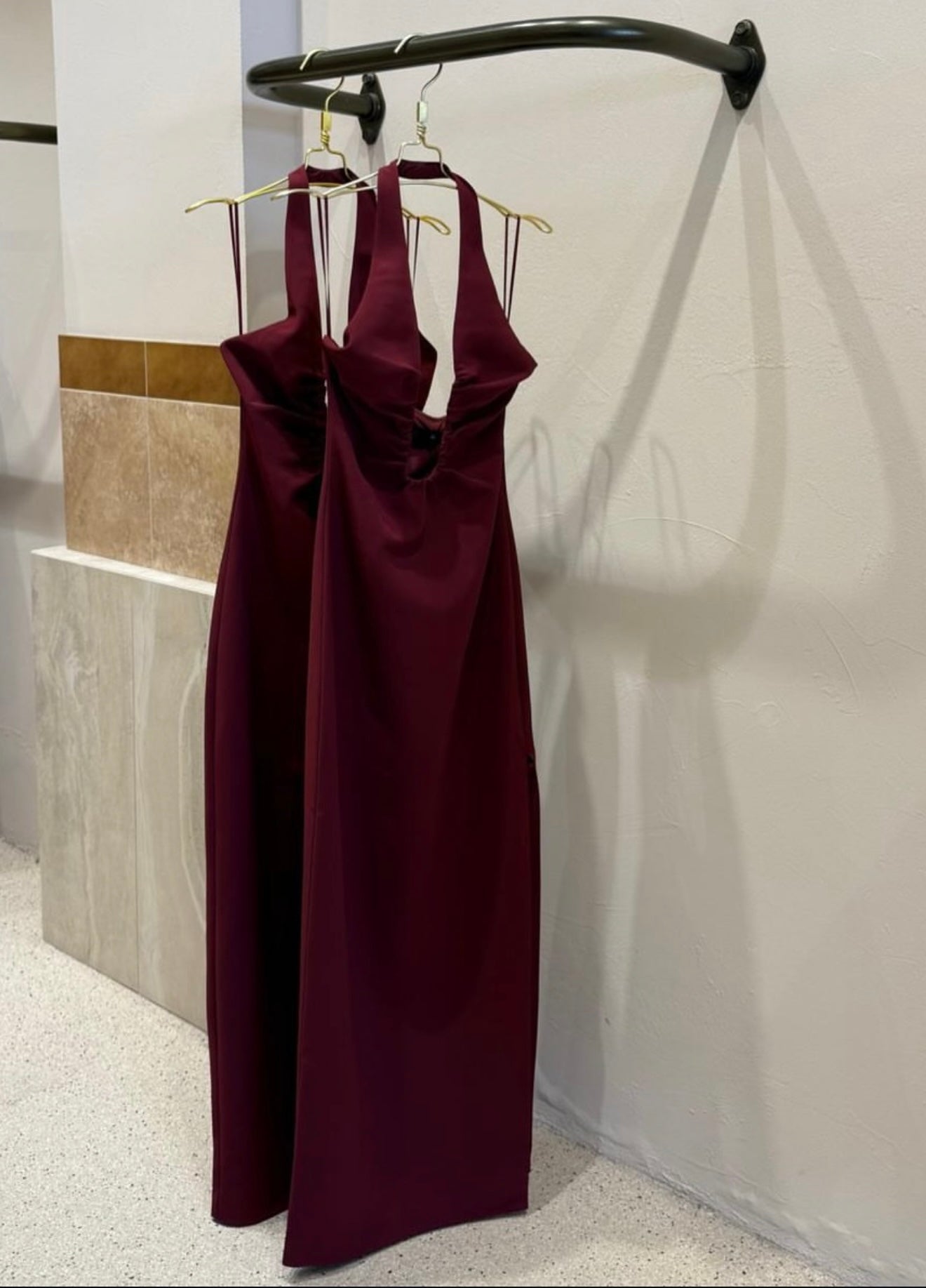 The Alusia Dress - Port