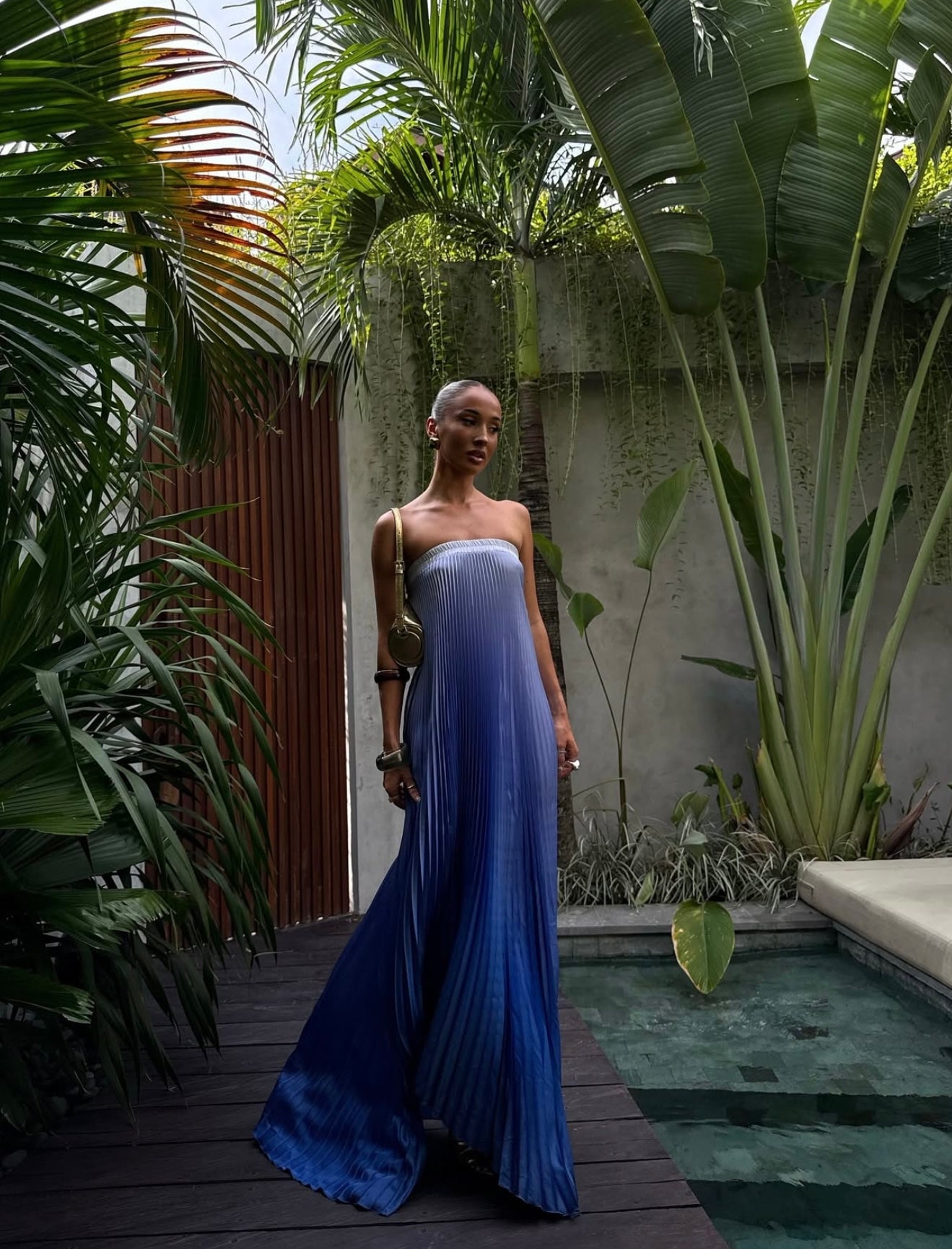 Bisous Strapless Gown