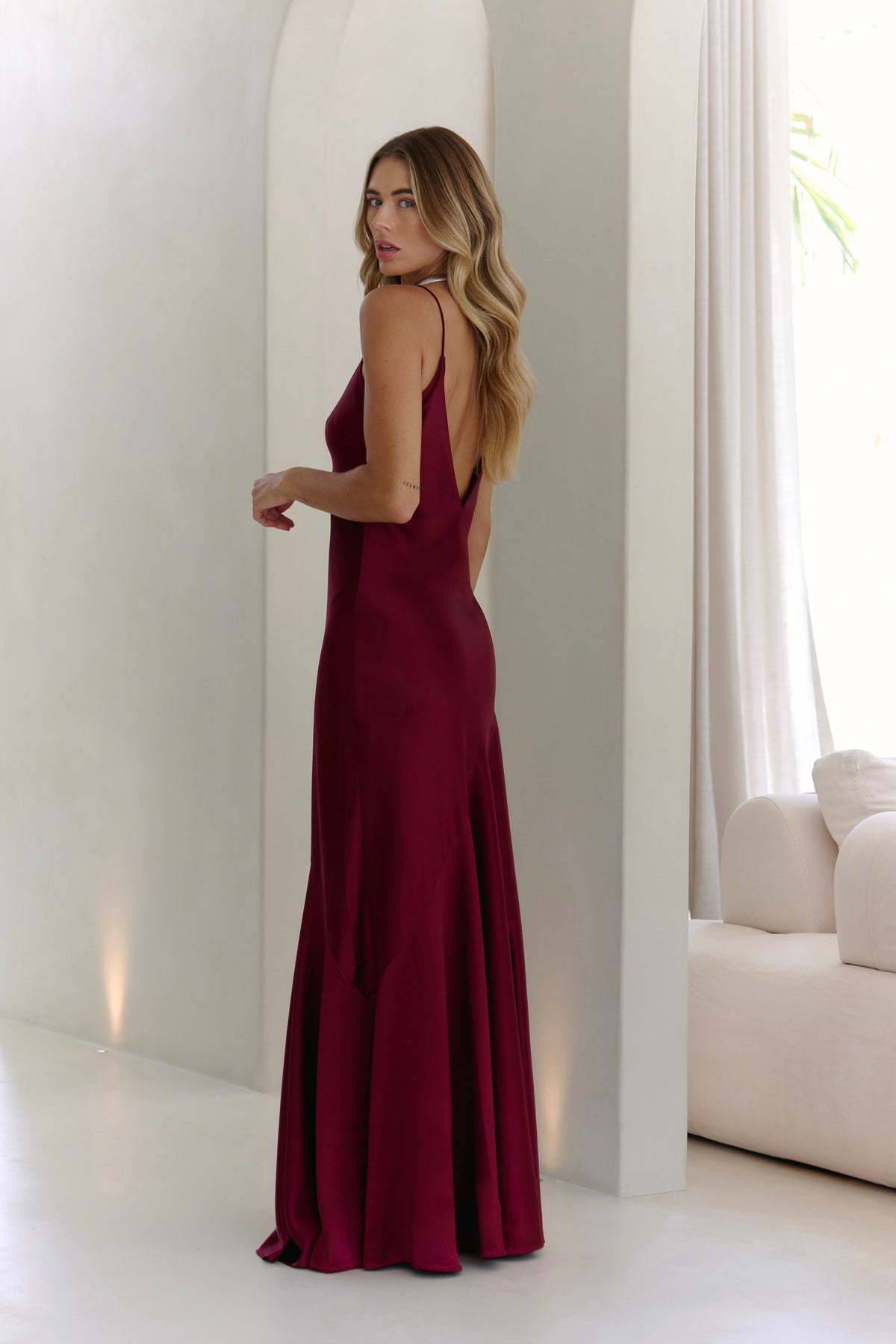 RIONA DRESS BURGUNDY