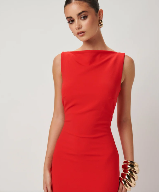 
                      
                        Verona Gown Cherry
                      
                    